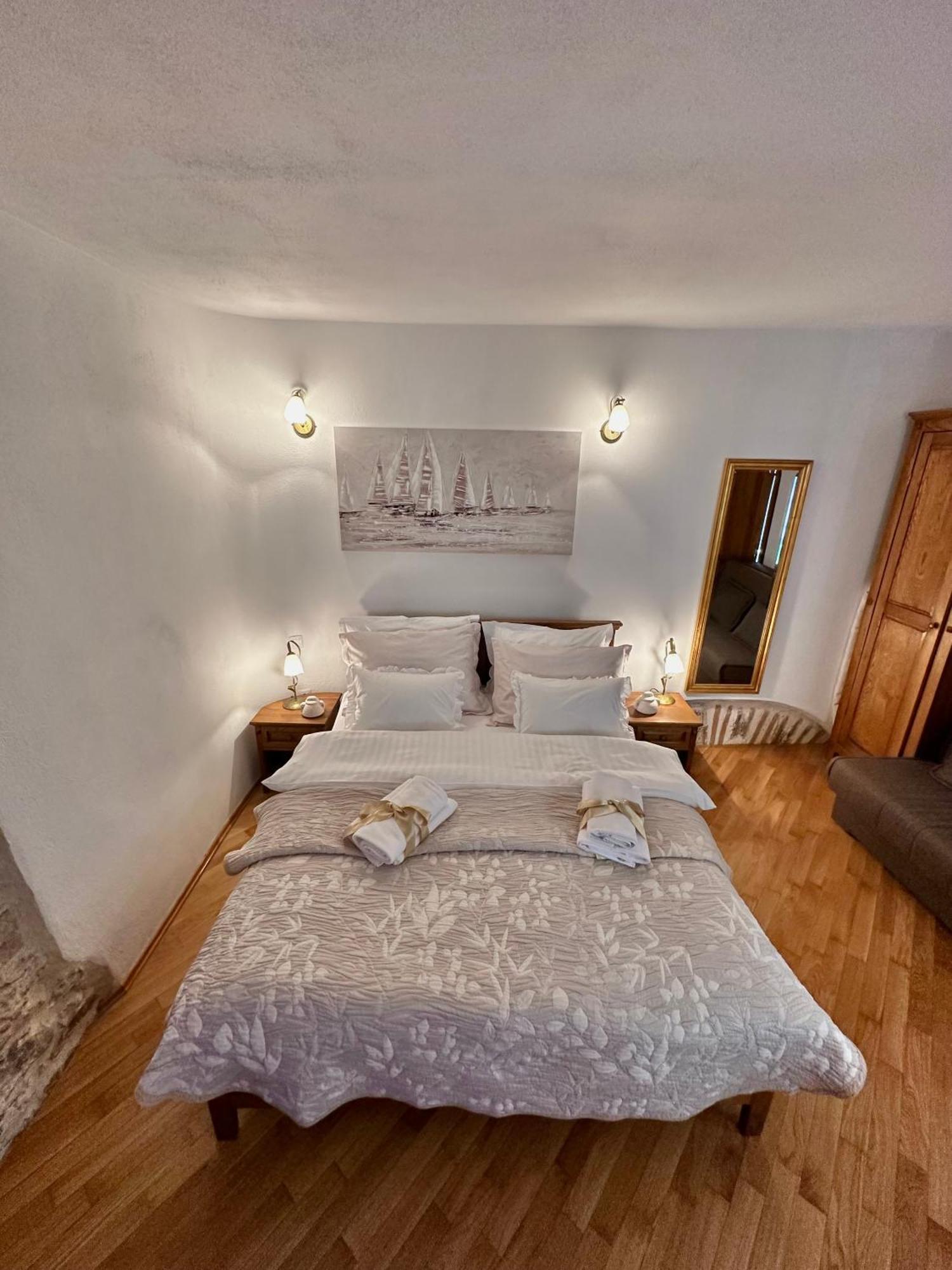 Diocletian Wine Studio Apartment II Split Exterior foto