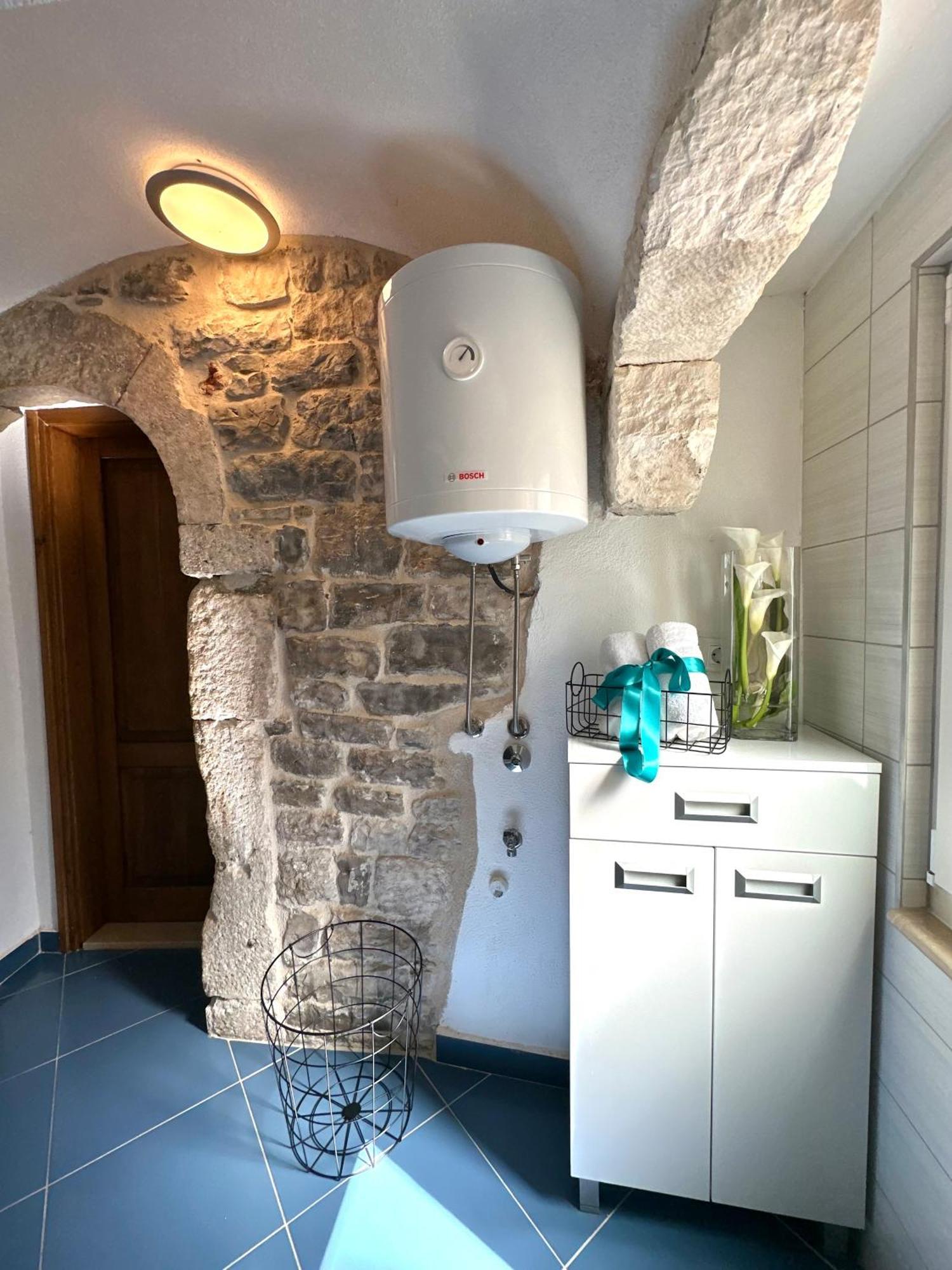 Diocletian Wine Studio Apartment II Split Exterior foto