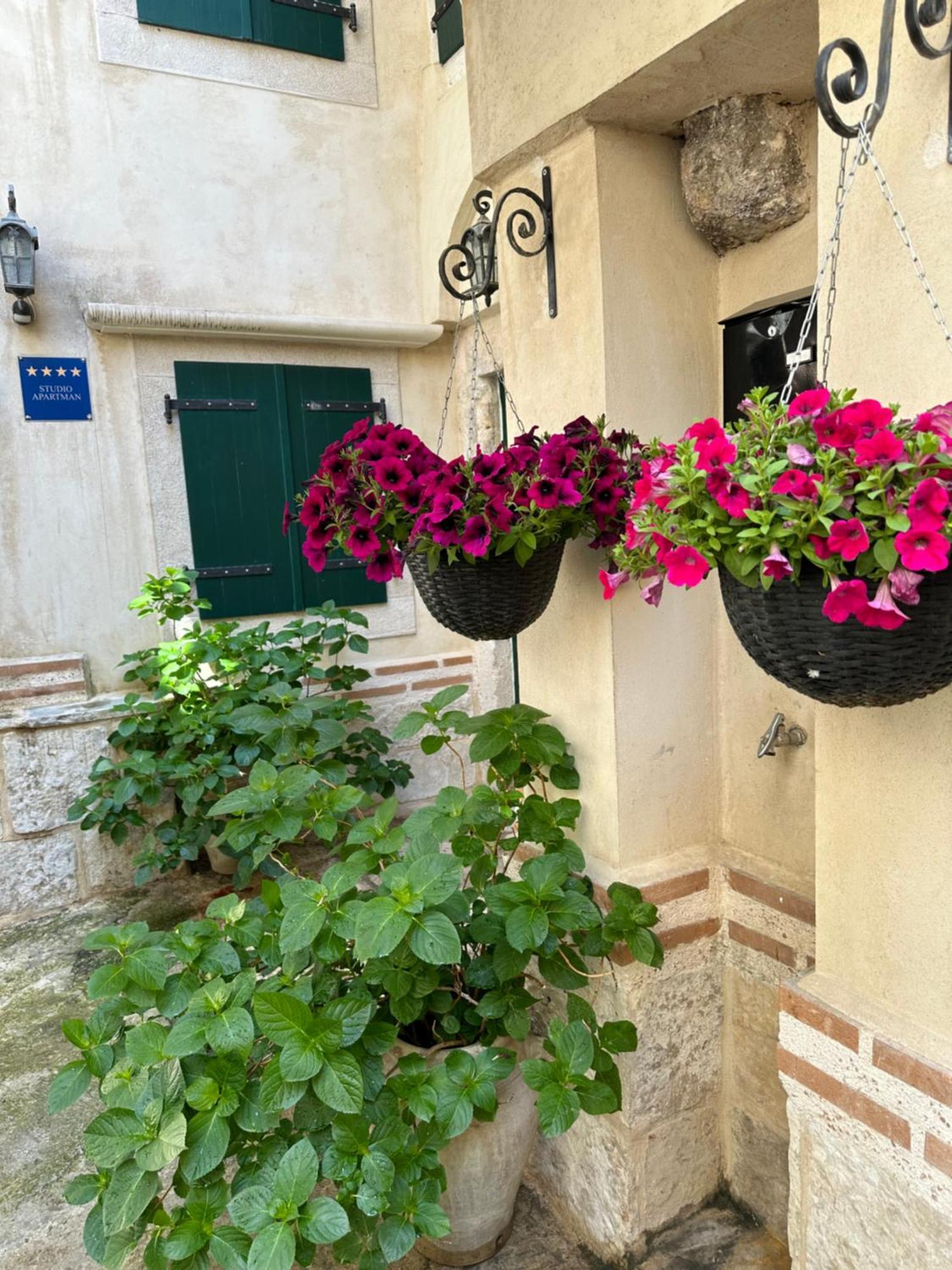 Diocletian Wine Studio Apartment II Split Exterior foto